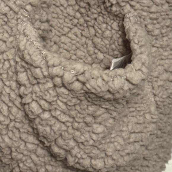 Sweet Rain boutique Cream/gray reversible Teddy Jacket - Picture 3 of 3